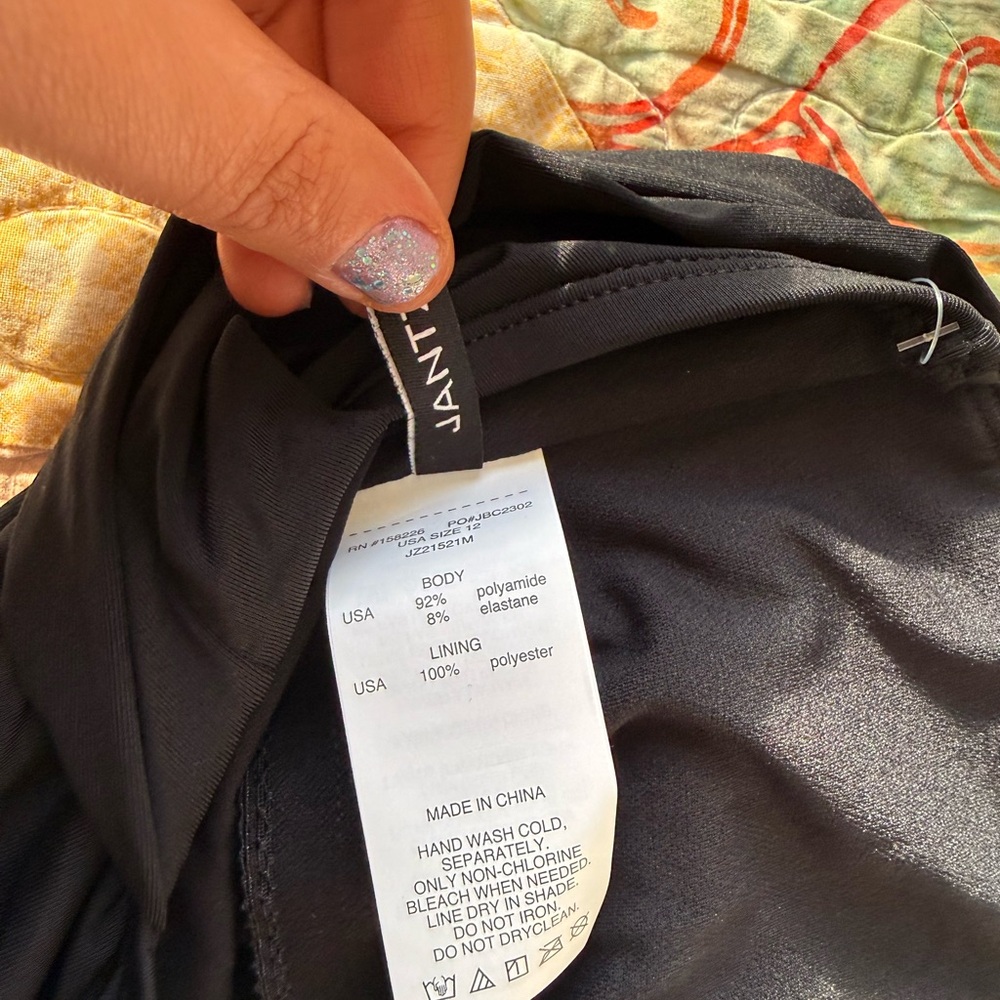 NWT Jantzen Black One-Piece Swimsuit in Size 12 - Picture 6 of 7